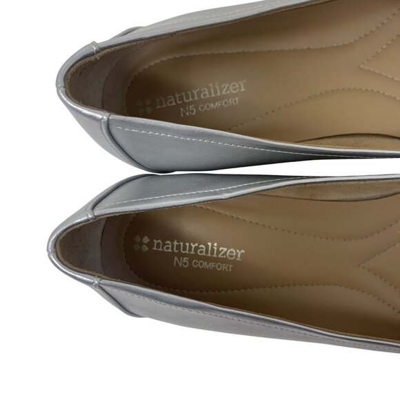 NWOB Naturalizer Vine Square Toe Ballet Flats, Silver, Size 9.5M - Picture 9 of 15